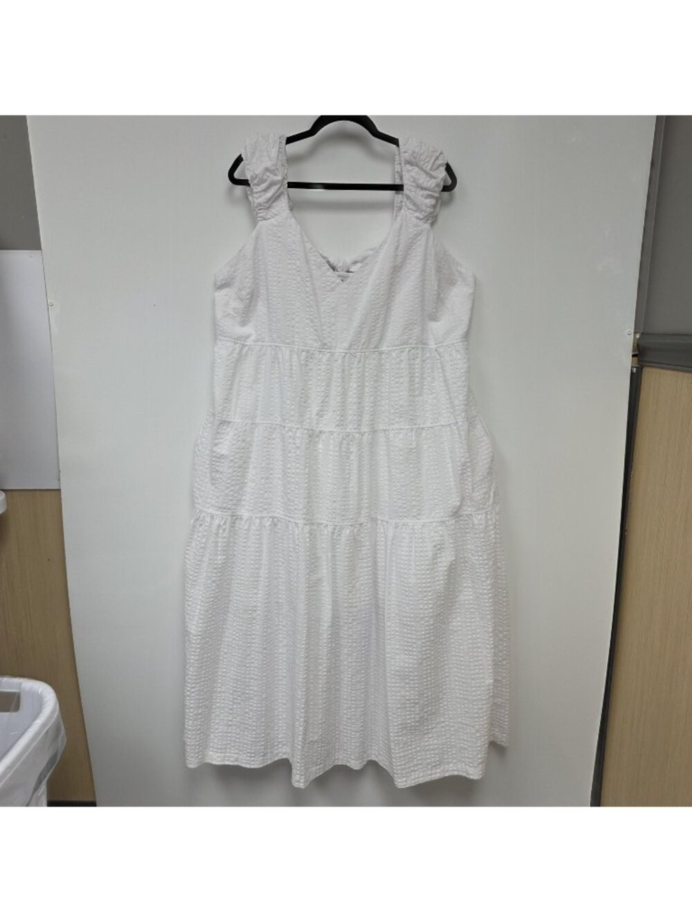 Old Navy Dress Womens XXL White Textured Tiered V Neck Midi Pockets Tie Back